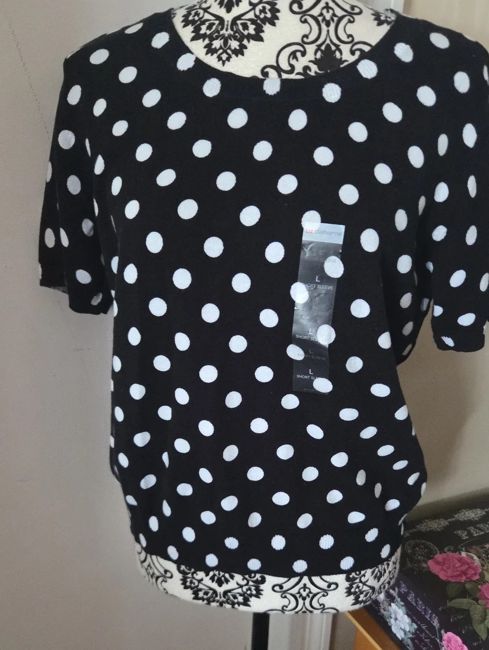 Liz Claiborne Black Short Sleeve Top with White Polka Dots
